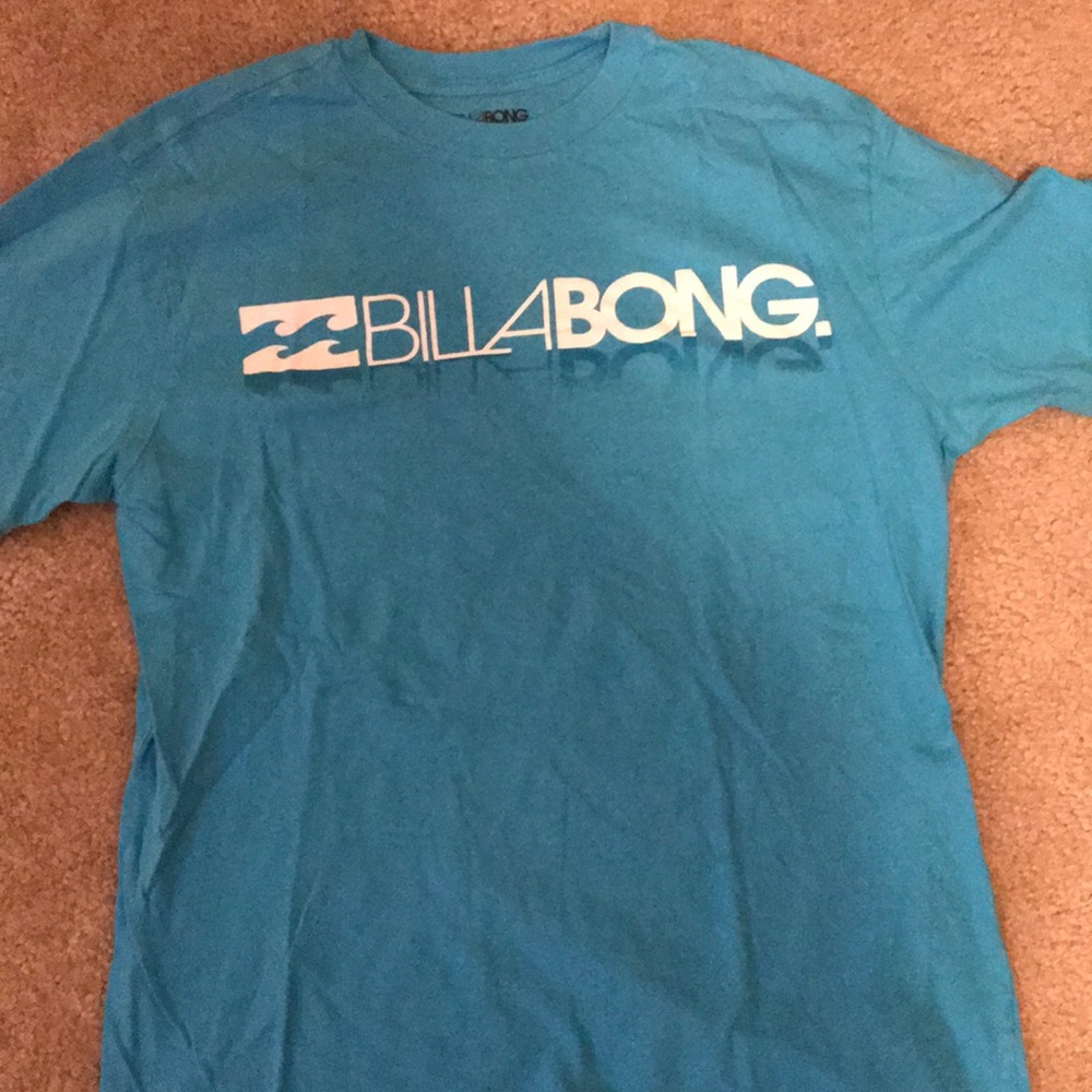 Billabong short sleeve tee. Size large.